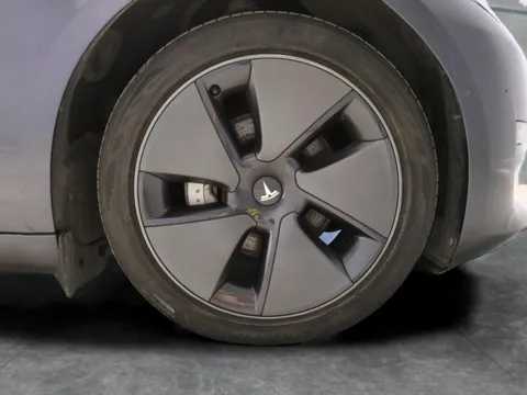 Thumbnail image for the Tesla Model 3 (Dual Motor) Long Range   4WDE