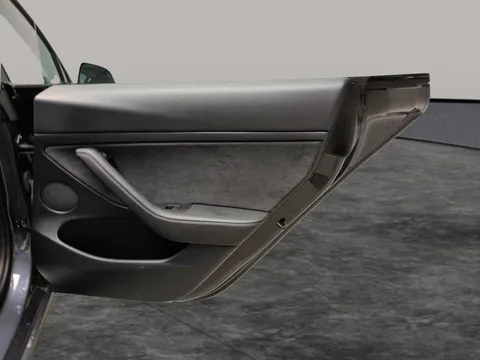 Thumbnail image for the Tesla Model 3 (Dual Motor) Long Range   4WDE