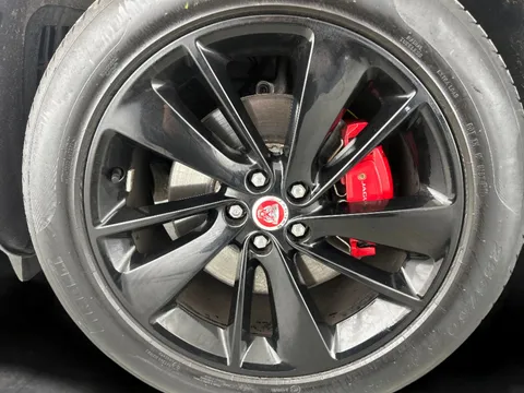 Thumbnail image for the Jaguar F-Pace 2.0 D200 MHEV R-Dynamic Black   AWD