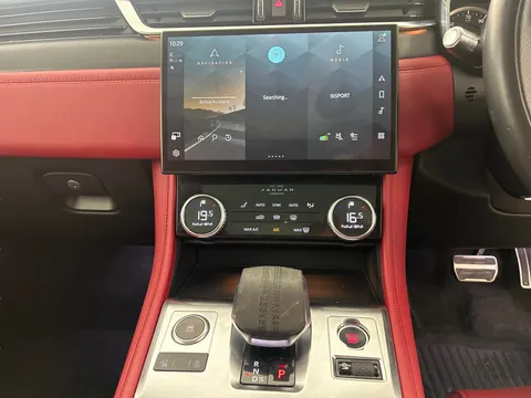 Thumbnail image for the Jaguar F-Pace 2.0 D200 MHEV R-Dynamic Black   AWD