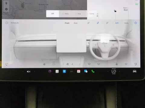 Thumbnail image for the Tesla Model Y (Dual Motor) Long Range   4WDE