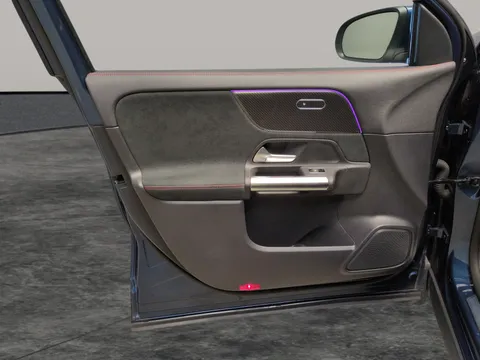 Thumbnail image for the Mercedes-Benz Gla 1.3 GLA200 AMG Line (Premium)   7G-DCT
