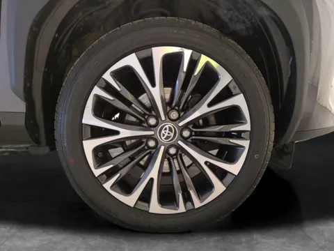 Thumbnail image for the Toyota Yaris Cross 1.5 VVT-h Excel    E-CVT