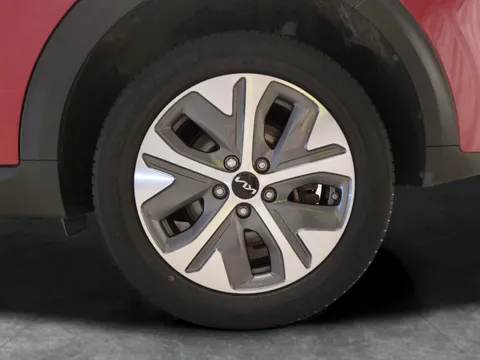 Thumbnail image for the Kia Niro 39kWh 2