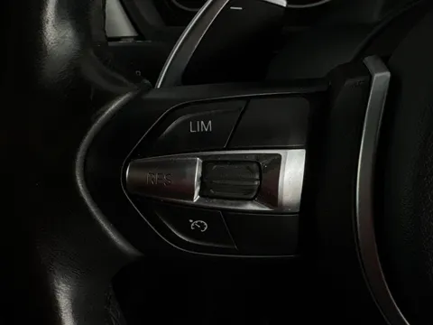 Thumbnail image for the BMW 4 Series 2.0 420d M Sport Convertible