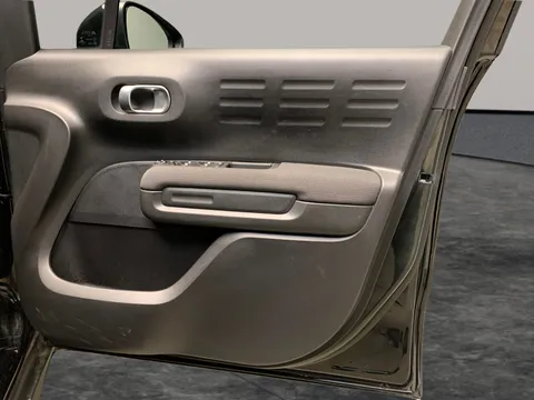 Thumbnail image for the Citroën C3 Aircross 1.2 PureTech Shine