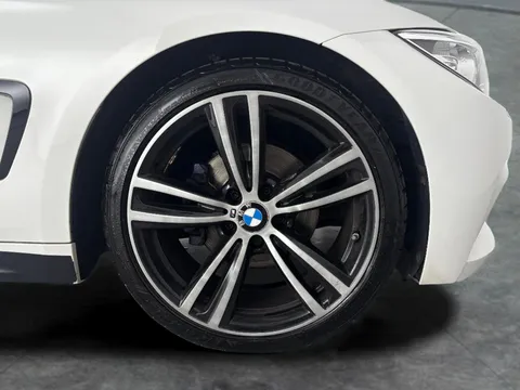 Thumbnail image for the BMW 4 Series 2.0 420d M Sport Convertible