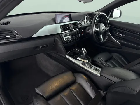 Thumbnail image for the BMW 4 Series 2.0 420d M Sport Convertible