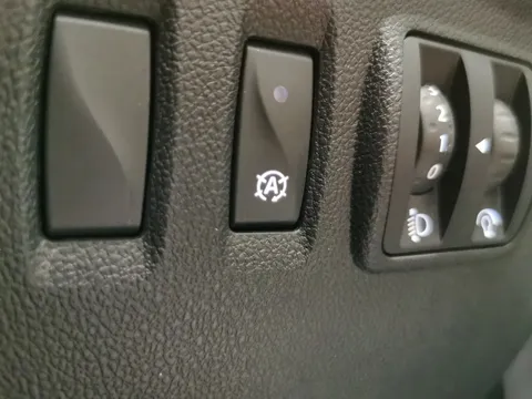 Thumbnail image for the Renault Captur 0.9 TCe ENERGY Iconic
