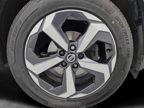 Thumbnail image for the Nissan Qashqai 1.3 DIG-T MHEV N-Connecta