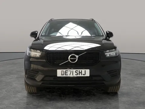 Thumbnail image for the Volvo XC40 1.5h T4 Recharge 10.7kWh R-Design   Plug-in