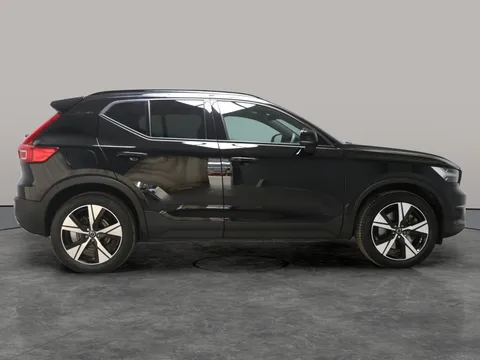 Thumbnail image for the Volvo XC40 1.5h T4 Recharge 10.7kWh R-Design   Plug-in