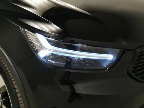 Thumbnail image for the Volvo XC40 1.5h T4 Recharge 10.7kWh R-Design   Plug-in