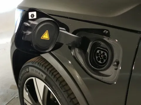 Thumbnail image for the Volvo XC40 1.5h T4 Recharge 10.7kWh R-Design   Plug-in