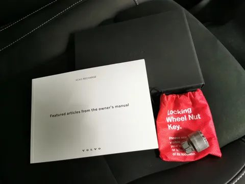 Thumbnail image for the Volvo XC40 1.5h T4 Recharge 10.7kWh R-Design   Plug-in