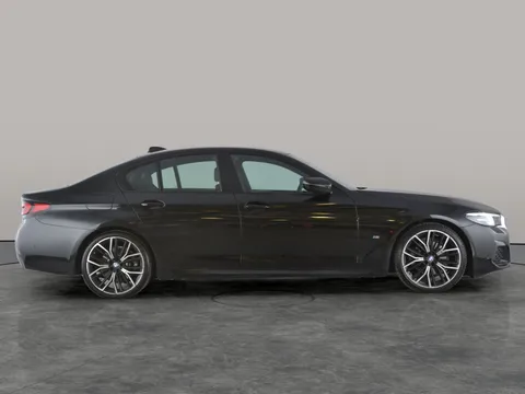 Thumbnail image for the BMW 5 Series 2.0 520d MHT M Sport    Steptronic