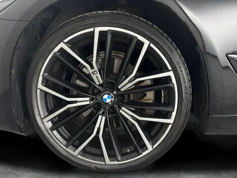 Thumbnail image for the BMW 5 Series 2.0 520d MHT M Sport    Steptronic