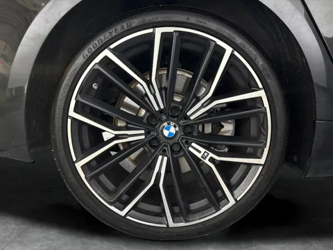 Thumbnail image for the BMW 5 Series 2.0 520d MHT M Sport    Steptronic