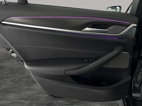 Thumbnail image for the BMW 5 Series 2.0 520d MHT M Sport    Steptronic