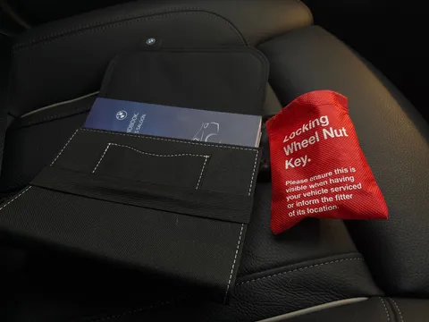 Thumbnail image for the BMW 5 Series 2.0 520d MHT M Sport    Steptronic