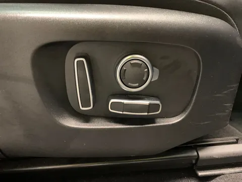 Thumbnail image for the Land Rover Range Rover Evoque 1.5 P300e 12.2kWh R-Dynamic HSE   Plug-in  4WD