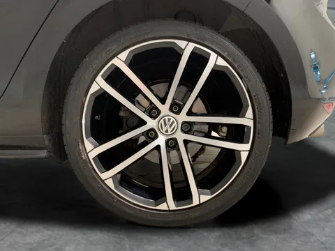 Thumbnail image for the Volkswagen Golf 2.0 TDI BlueMotion Tech GTD   DSG