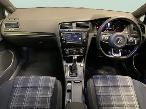 Thumbnail image for the Volkswagen Golf 2.0 TDI BlueMotion Tech GTD   DSG