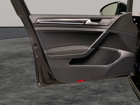 Thumbnail image for the Volkswagen Golf 2.0 TDI BlueMotion Tech GTD   DSG