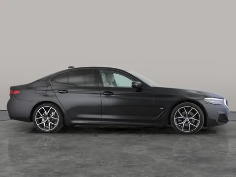 Thumbnail image for the BMW 5 Series 2.0 520d MHT M Sport    Steptronic