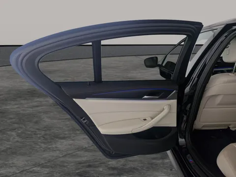 Thumbnail image for the BMW 5 Series 2.0 520d MHT M Sport    Steptronic