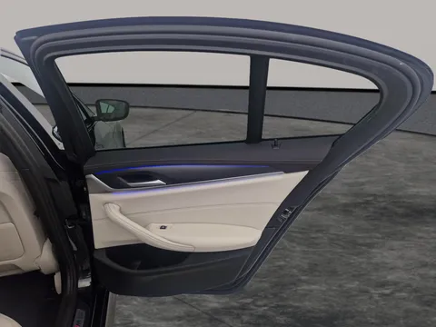 Thumbnail image for the BMW 5 Series 2.0 520d MHT M Sport    Steptronic
