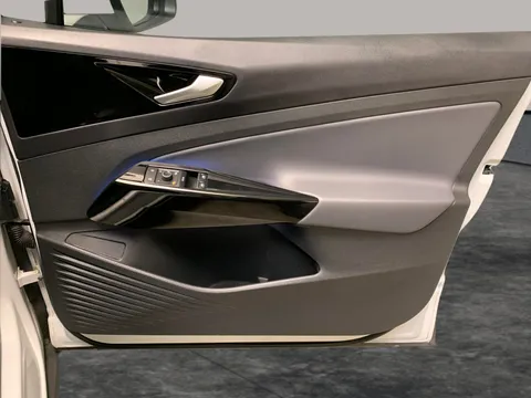 Thumbnail image for the Volkswagen Id.4 Pure 52kWh Life