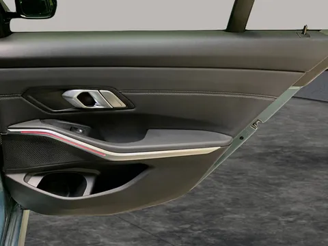 Thumbnail image for the BMW 3 Series 2.0 320d MHT Sport
