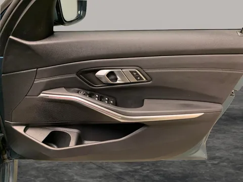 Thumbnail image for the BMW 3 Series 2.0 320d MHT Sport