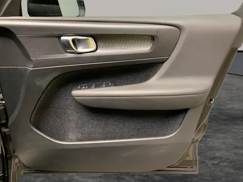 Thumbnail image for the Volvo XC40 2.0 D3 R-Design