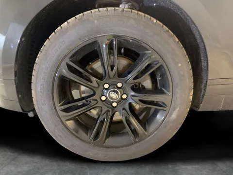 Thumbnail image for the Land Rover Range Rover Velar 2.0 D200 MHEV Edition   4WD