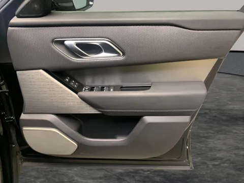 Thumbnail image for the Land Rover Range Rover Velar 2.0 D200 MHEV Edition   4WD