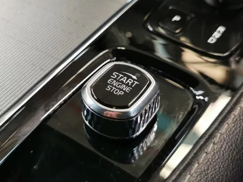 Thumbnail image for the Volvo XC90 2.0h T8 Recharge 18.8kWh R-Design   Plug-in  4WD