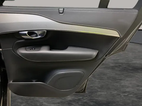 Thumbnail image for the Volvo XC90 2.0h T8 Recharge 18.8kWh R-Design   Plug-in  4WD
