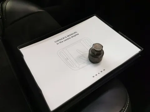 Thumbnail image for the Volvo XC90 2.0h T8 Recharge 18.8kWh R-Design   Plug-in  4WD
