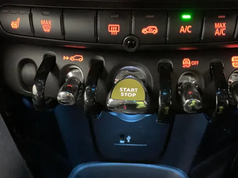 Thumbnail image for the Mini Electric Hatch Cooper SE 32.6kWh Level 2