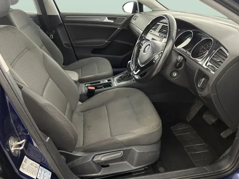 Thumbnail image for the Volkswagen E-Golf 35.8kWh e-Golf