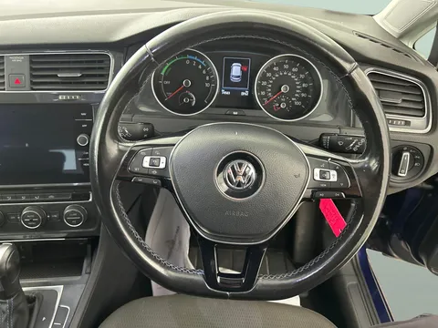 Thumbnail image for the Volkswagen E-Golf 35.8kWh e-Golf