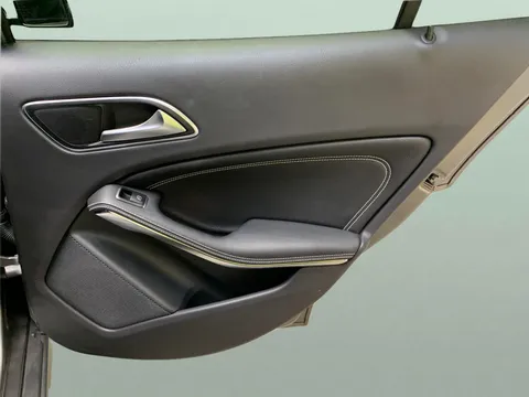 Thumbnail image for the Mercedes-Benz Gla 1.6 GLA180 GPF Urban Edition   7G-DCT
