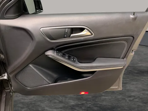 Thumbnail image for the Mercedes-Benz Gla 1.6 GLA180 GPF Urban Edition   7G-DCT