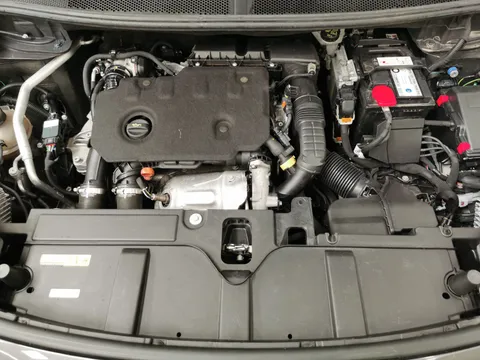 Thumbnail image for the Ds Automobiles Ds 7 Crossback 1.5 BlueHDi Performance Line + Crossback  EAT8
