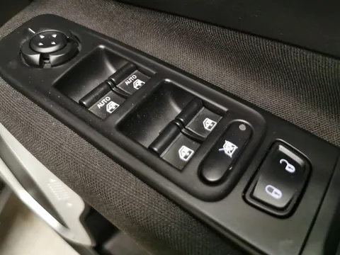 Thumbnail image for the Jeep Renegade 1.6 MultiJetII Longitude