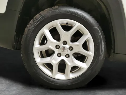 Thumbnail image for the Jeep Renegade 1.6 MultiJetII Longitude