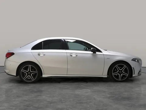 Thumbnail image for the Mercedes-Benz A-Class 2.0 A180d AMG Line Edition (Premium)   8G-DCT
