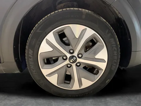 Thumbnail image for the Kia Niro 64kWh 4+